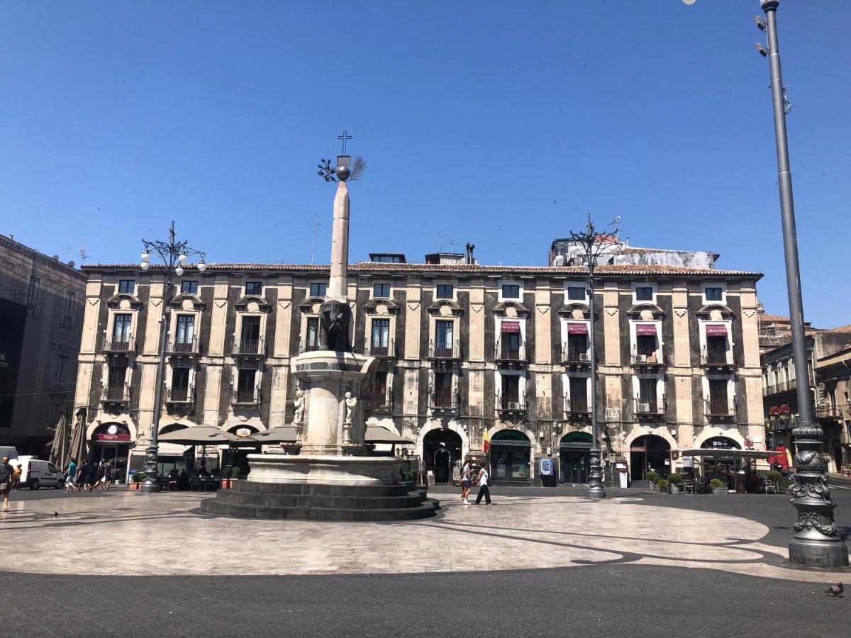 La Finestra Sul Duomo Apartment Catania Exterior photo